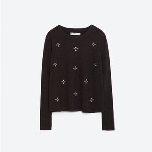 Cute light gray sweater